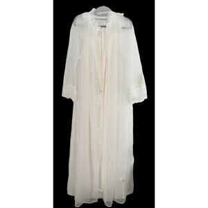 Miss Elaine White Sheer Robe